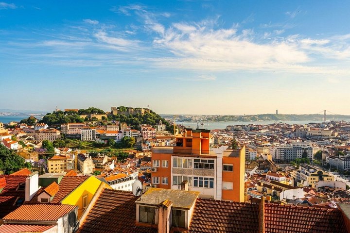 Lisbon Private 5-Hour Eco Tuk-Tuk Tour with Local Tastings, photograph 6