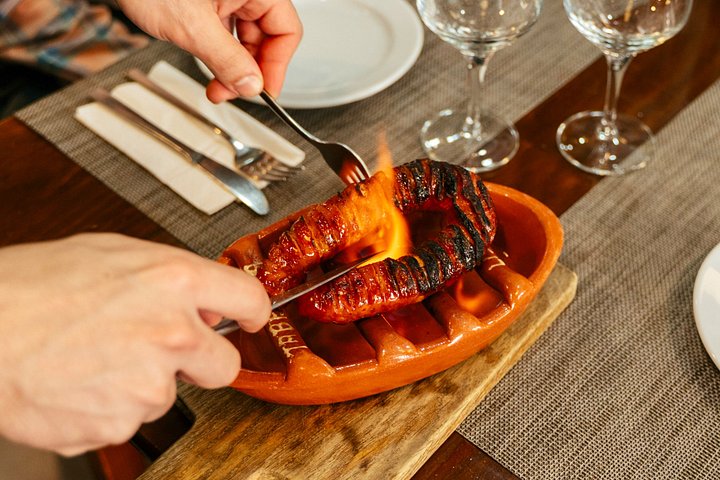 Lisbon: Award-Winning Guided Walking Food Tour with Local Drinks, photograph 2