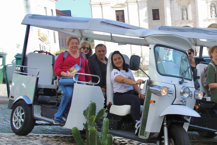 Lisbon: Customize Your Private Guided Visit by Eco Wheels Tours, photograph 2
