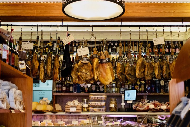 Original Food Lisbon & Cultural Tour: Alfama, Mouraria & Baixa, photograph 5