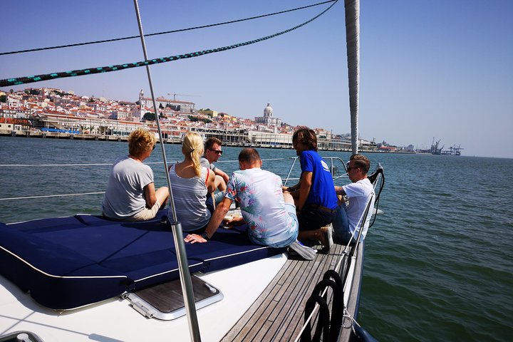 Lisbon Sailing Tour on a Luxury Sailing Yacht with 2 Drinks, photograph 4