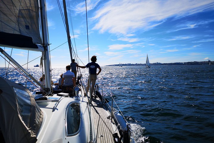 Lisbon Sailing Tour on a Luxury Sailing Yacht with 2 Drinks, photograph 6