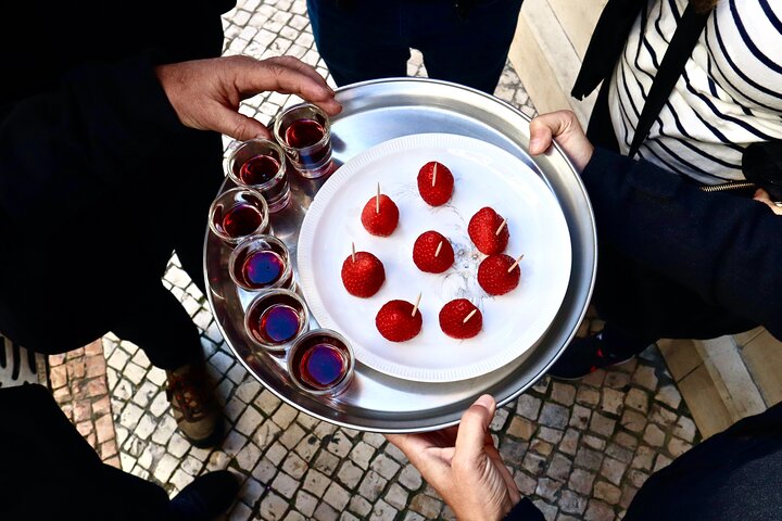 Lisbon Food Tour with 10+ Tastings of Local Delicacies & Wines, photograph 4