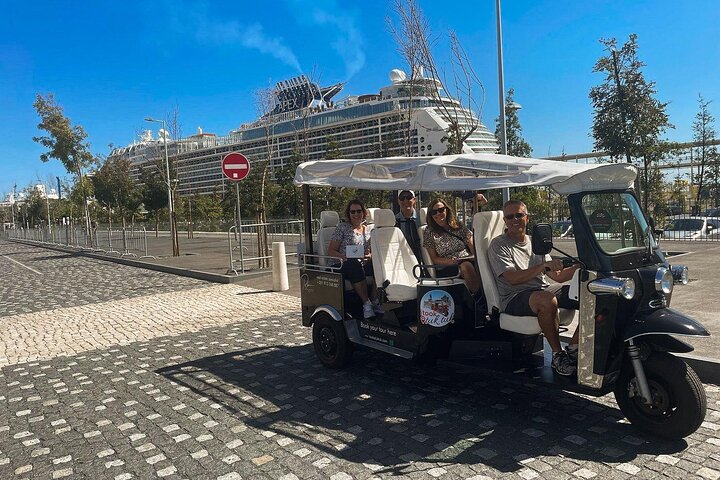 True 4Hour Private Tuk Tuk Tour: Discover Lisbon with a Local!, photograph 5