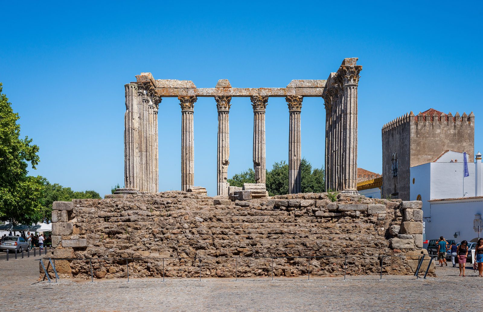 Évora