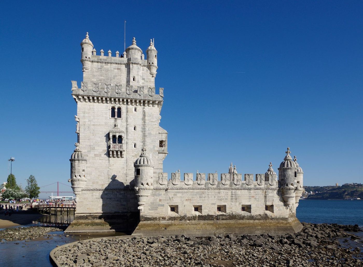 The bastion and the terrace of the tower