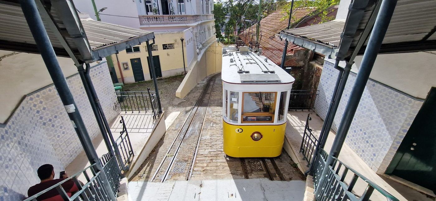 The Lavra car, the quiet one of the four